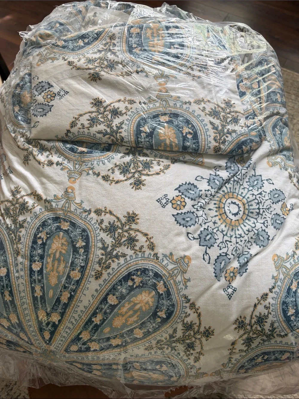 Ralph Lauren Home Blue Medallion Queen Comforter and Pillow Shams Set
